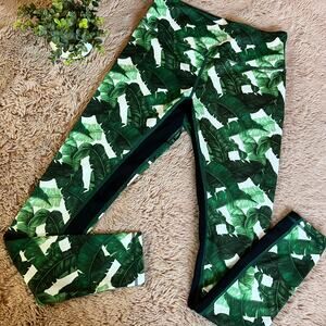 L'urv Tropical Banana Leaf Print Activewear Leggings Size: Small Women's